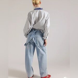 We The Free Berkley Suspender Jeans 25

Light Blue Women's suspender Jeans